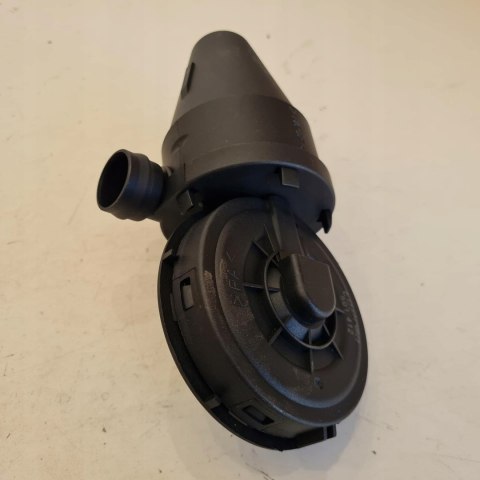 BMW 3 5 7 E36 E39 E38 ODPOWIETRZNIK SKRZYNI KORBOWEJ TOPRAN 501 412