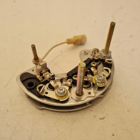 LAND ROVER MOSTEK PROSTOWNICZY ILR 568 132721Z