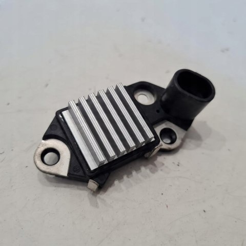 DAEWOO MATIZ REGULATOR NAPIĘCIA P93740796