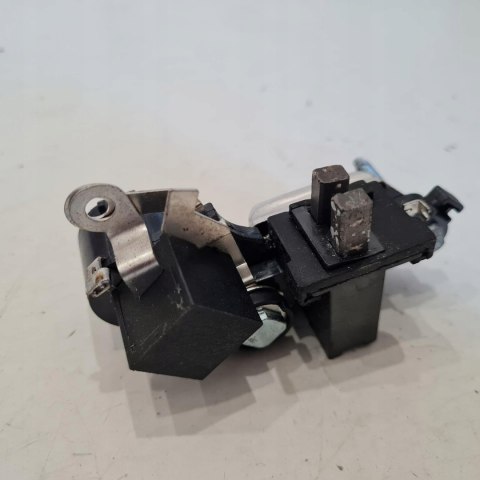 ISUZU TROOPER OPEL CAMPO REGULATOR NAPIĘCIA ARE2004