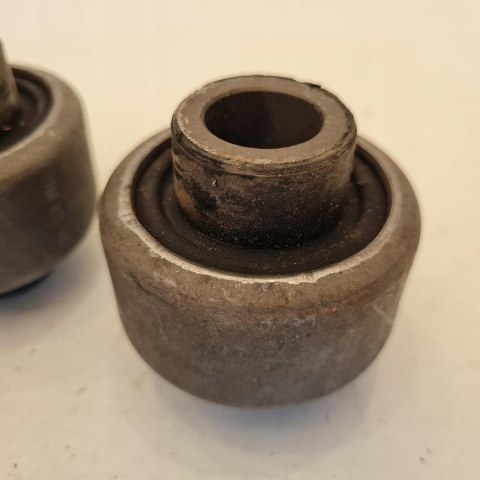 RENAULT LAGUNA I ESPACE III TULEJA SILENBLOCK WAHACZA KPL 1786