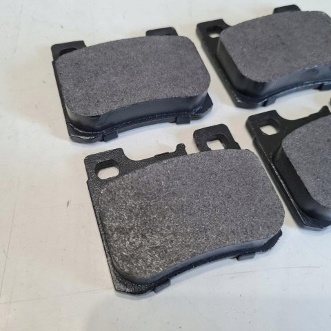 MERCEDES 190 W201 W124 KLOCKI HAMULCOWE KOMPLET SAMKO 5SP485