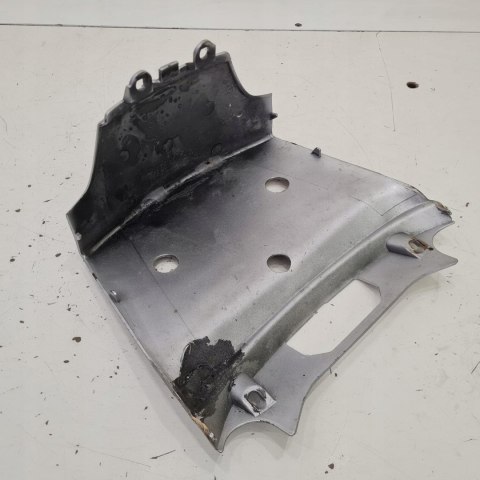 SUZUKI AN 650 BURGMAN 02-12 OSŁONA OWIEWKA ZADUPEK