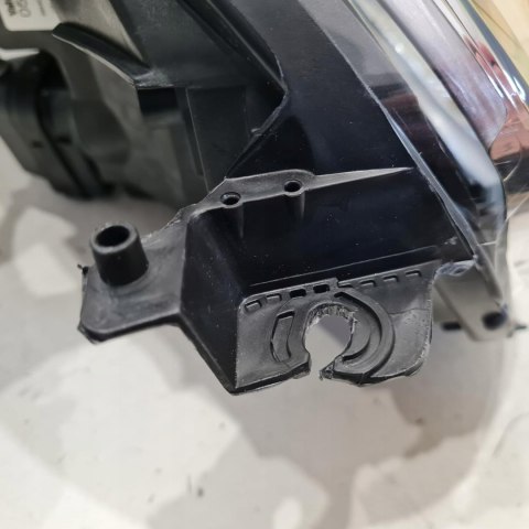 CITROEN C1 LAMPA REFLEKTOR LEWY VALEO 89530374