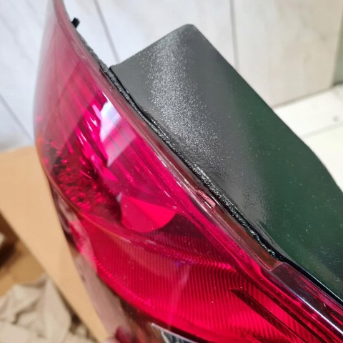 OPEL CORSA D LAMPA LEWY TYŁ TYLNA 3750933