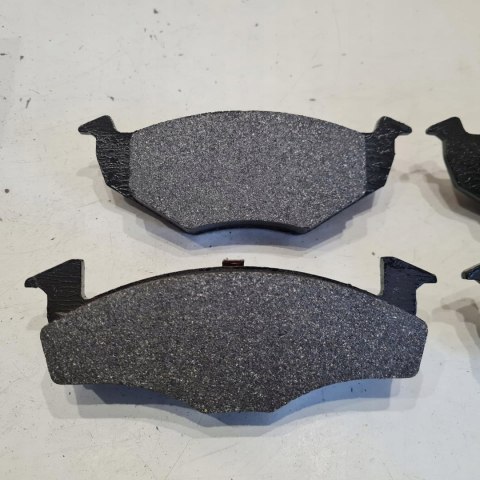 SEAT CORDOBA IBIZA II III KLOCKI HAMULCOWE BRECK 218662070200