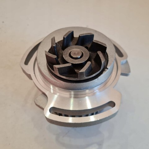 VW GOLF II III VENTO POLO 86C 1.3 1.4 POMPA WODY RACER R0555 030.121.005L