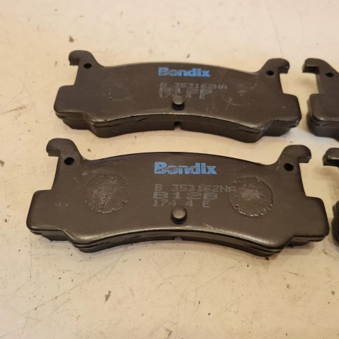 MAZDA 323 III MX-3 KLOCKI HAMULCOWE BENDIX 572162B