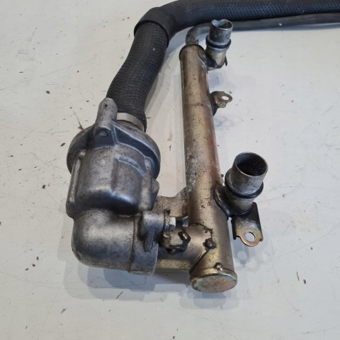 YAMAHA FZR 1000 3GM OBUDOWA TERMOSTAT MAGISTRALA WODY