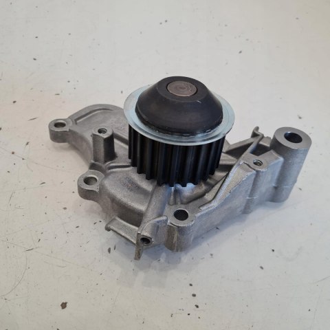 MITSUBISHI SPACE RUNNER 1.8 91-99 POMPA WODY