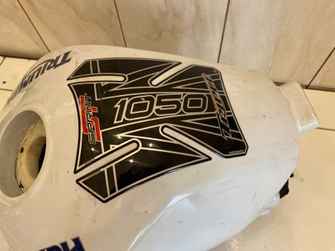 TRIUMPH SPRINT 1050 ST 05-10 ZBIORNIK PALIWA BAK