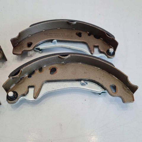 CITROEN XSARA PEUGEOT 306 SZCZĘKI HAMULCOWE KOMPLET LPR 07830