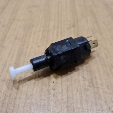 SAAB PORSCHE CZUJNIK WŁĄCZNIK ŚWIATEŁ STOP EPS 1.810.065