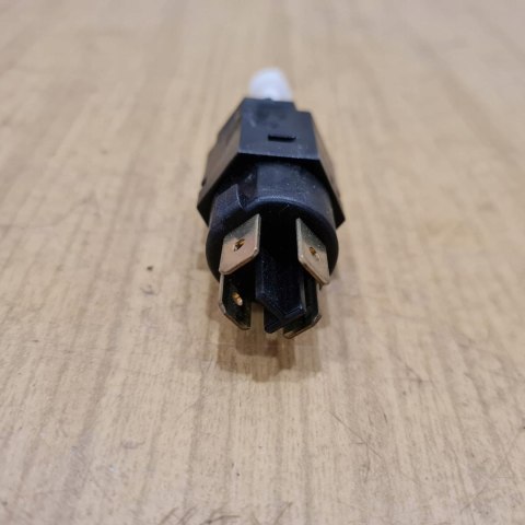 SAAB PORSCHE CZUJNIK WŁĄCZNIK ŚWIATEŁ STOP EPS 1.810.065