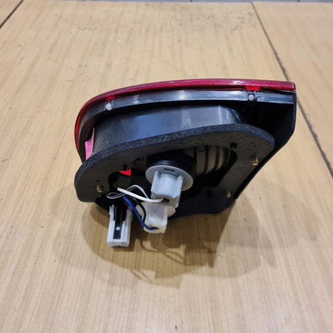 DAEWOO LANOS HB LAMPA LEWY TYŁ TYLNA W KLAPĘ ORYGINAŁ NOWA !