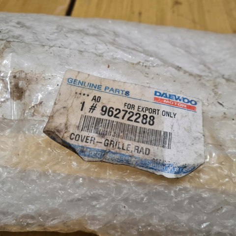 DAEWOO NUBIRA ATRAPA GRILL NOWA !
