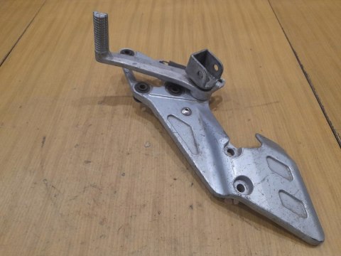 SUZUKI GSXR 1100 W SET PODNÓŻEK MOCOWANIE