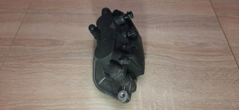 HONDA CBR 1000 SC25 DUAL ZACISK HAMULCOWY PRZÓD