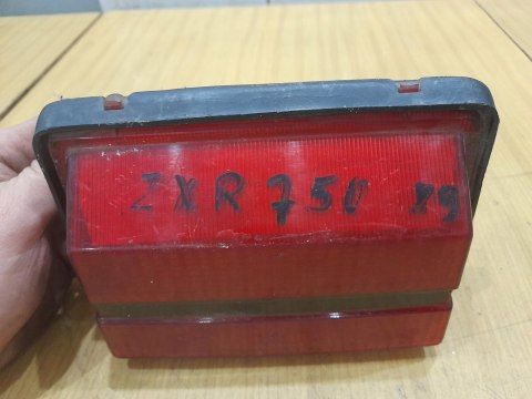 KAWASAKI ZXR 750 LAMPA TYŁ TYLNA