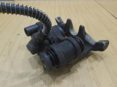 PEUGEOT 406 ZACISK HAMULCOWY TYŁ TYLNY