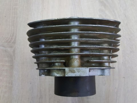 YAMAHA XV 700 VIRAGO 42X00 CYLINDER
