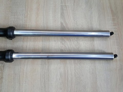 YAMAHA FZR 400 LAGI ZAWIESZENIE PRZÓD KPL