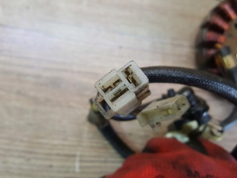 YAMAHA FZR 400 STATOR STOJAN IMPULSATOR