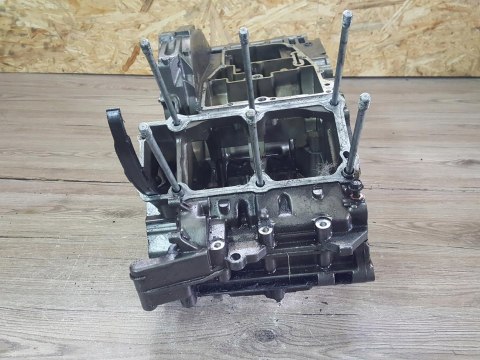 YAMAHA TDM 850 4DT KARTERY BLOK SILNIKA KPL