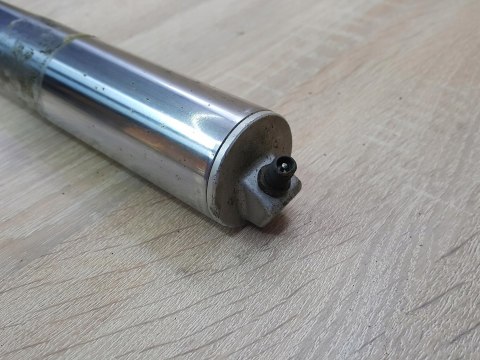 YAMAHA TT TTR 600 LAGA RURA ZAWIESZENIE PRZÓD