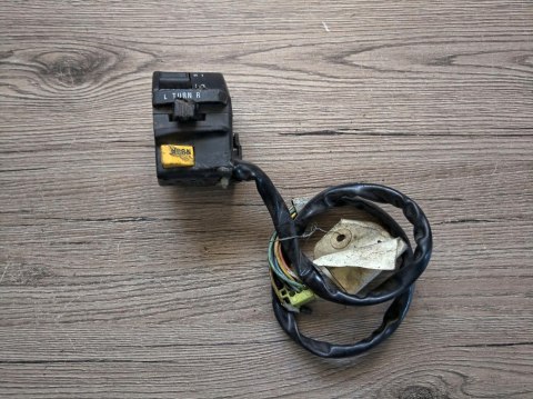 SUZUKI RG 50 80 PRZEŁĄCZNIK LEWY