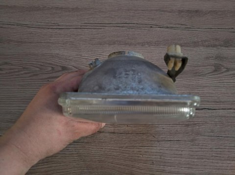 SUZUKI GSXR GSX-R 750 REFLEKTOR LAMPA PRZÓD 1985r