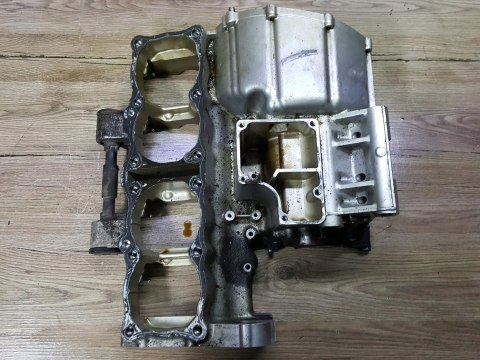 SUZUKI GSF GSXF 650 KARTER GÓRNY BLOK SILNIKA