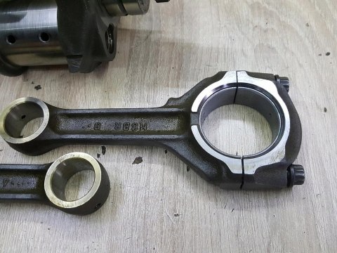 HONDA XL 1000 VARADERO WAŁ KORBOWY KORBOWODY KPL