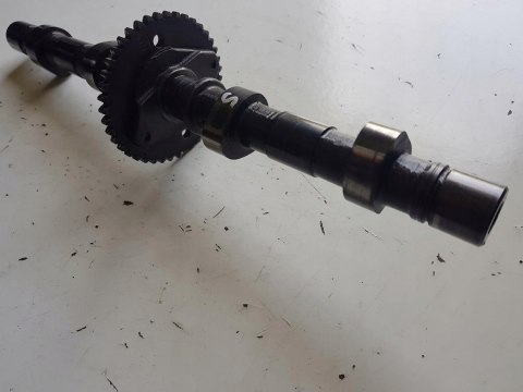 KAWASAKI GPX 600R WAŁEK ROZRZĄDU SSĄCY