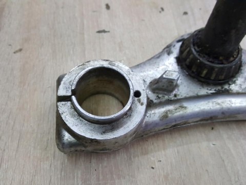 BMW R65 R80 R100 PÓŁKA DOLNA SZTYCA