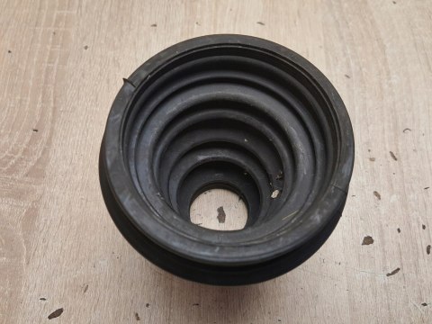 OSŁONA PRZEGUBU PÓŁOSI NAPĘDOWEJ BT-520X