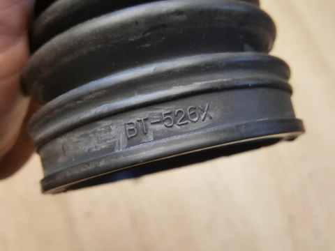 OSŁONA PRZEGUBU PÓŁOSI NAPĘDOWEJ BT-526X