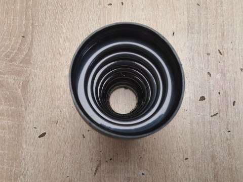 OSŁONA PRZEGUBU PÓŁOSI NAPĘDOWEJ T2H930