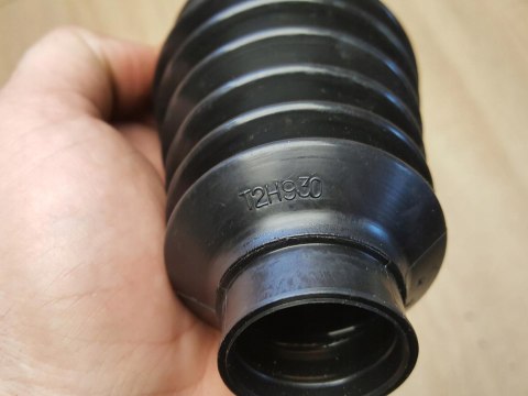 OSŁONA PRZEGUBU PÓŁOSI NAPĘDOWEJ T2H930