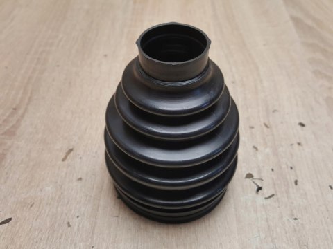 OSŁONA PRZEGUBU PÓŁOSI NAPĘDOWEJ T3X318