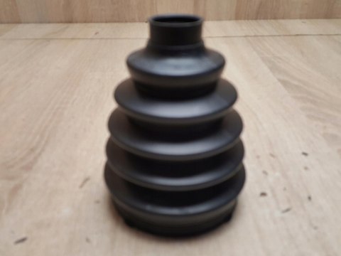 OSŁONA PRZEGUBU PÓŁOSI NAPĘDOWEJ V6-22035B1
