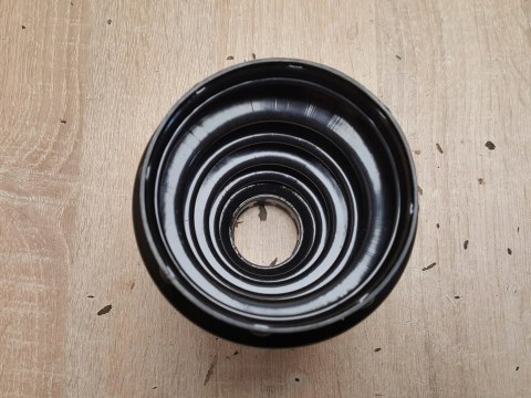 OSŁONA PRZEGUBU PÓŁOSI NAPĘDOWEJ T2X461