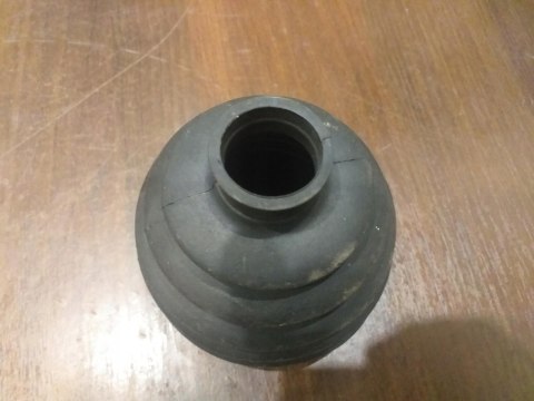 OSŁONA PRZEGUBU PÓŁOSI NAPĘDOWEJ BT-142