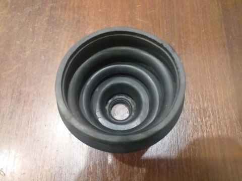 OSŁONA PRZEGUBU PÓŁOSI NAPĘDOWEJ BT-4