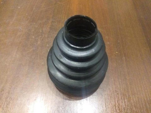 OSŁONA PRZEGUBU PÓŁOSI NAPĘDOWEJ T2X461