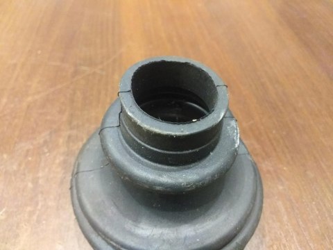 OSŁONA PRZEGUBU PÓŁOSI NAPĘDOWEJ RR301002X