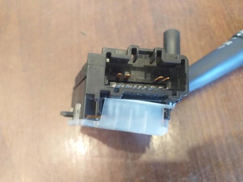 PRZEŁĄCZNIK WYCIERACZEK TOYOTA MR2 III