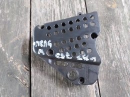 OSŁONA ZĘBATKI ŁAŃCUCHA SUZUKI GSXR 750