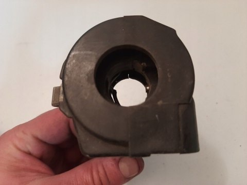 PRZEŁĄCZNIK PRAWY SUZUKI RG 125