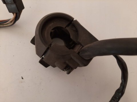 PRZEŁĄCZNIK ŚWIATEŁ LEWY LEWA HONDA VFR 750 RC36